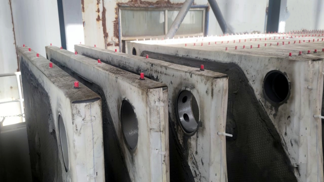 Filter_Press_Cloth_Clogging_Causes_and_Solutions_for_Improved_Solid-liquid_Separation_Performance.jpg Filter_Press_Cloth_Clogging_Causes_and_Solutions_for_Improved_Solid-liquid_Separation_Performance.jpg